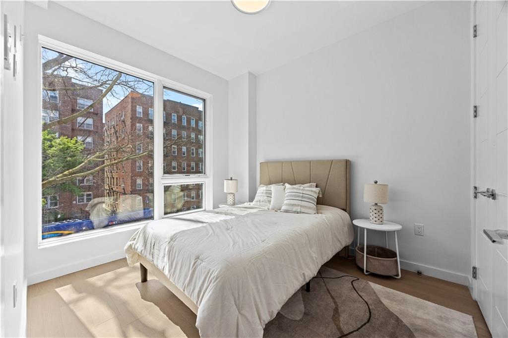 2183 Ocean Avenue 2e Property Photo 11