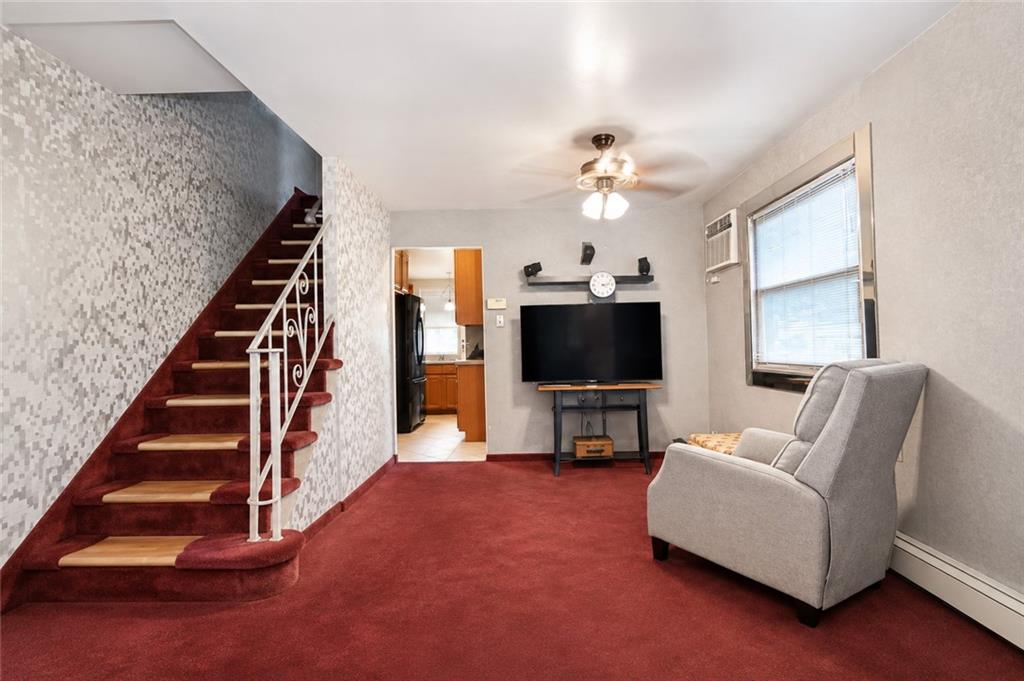 152 Crossfield Avenue Property Photo 6