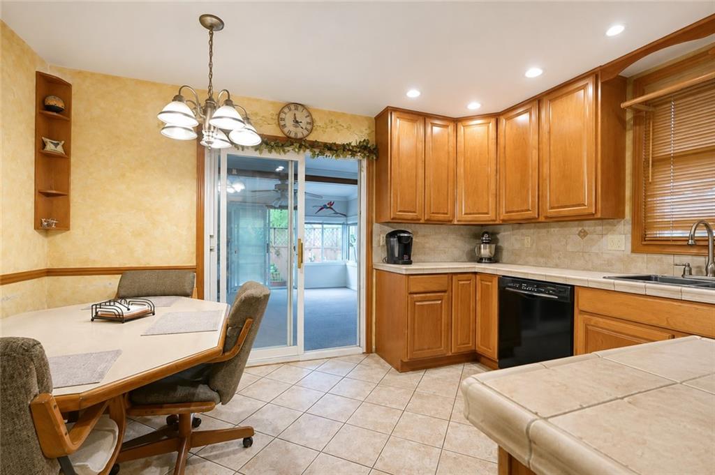 152 Crossfield Avenue Property Photo 8