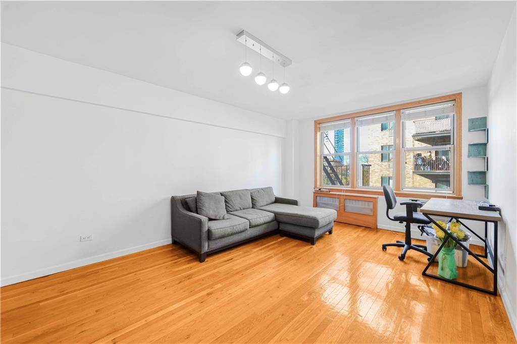 1625 Emmons Avenue 4k Property Photo 7