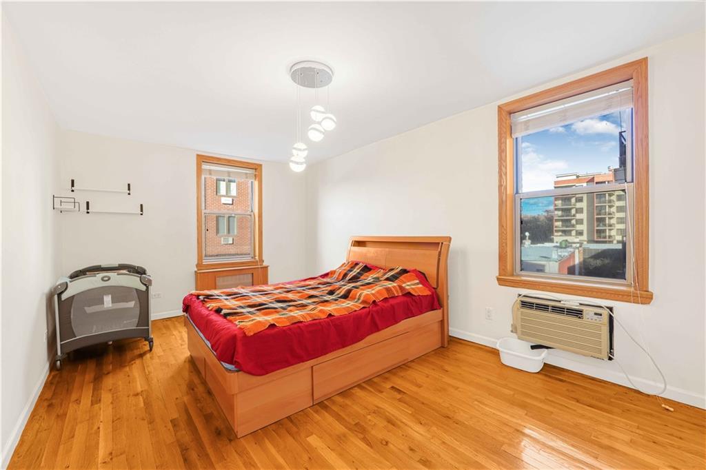 1625 Emmons Avenue 4k Property Photo 8