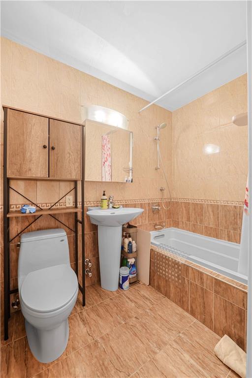 1625 Emmons Avenue 4k Property Photo 10