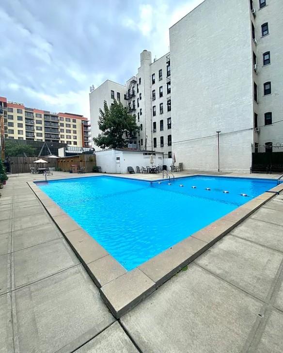 1625 Emmons Avenue 4k Property Photo 12