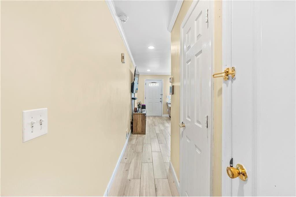 68 South Avenue Property Photo 4