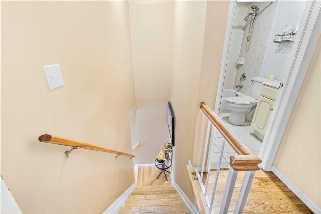 68 South Avenue Property Photo 10
