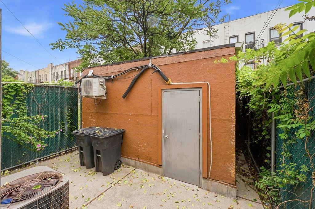 451 Bay Ridge Avenue Property Photo 12