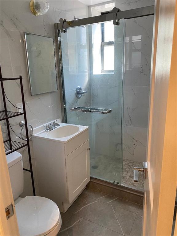 50 Shore Boulevard 1k Property Photo 4