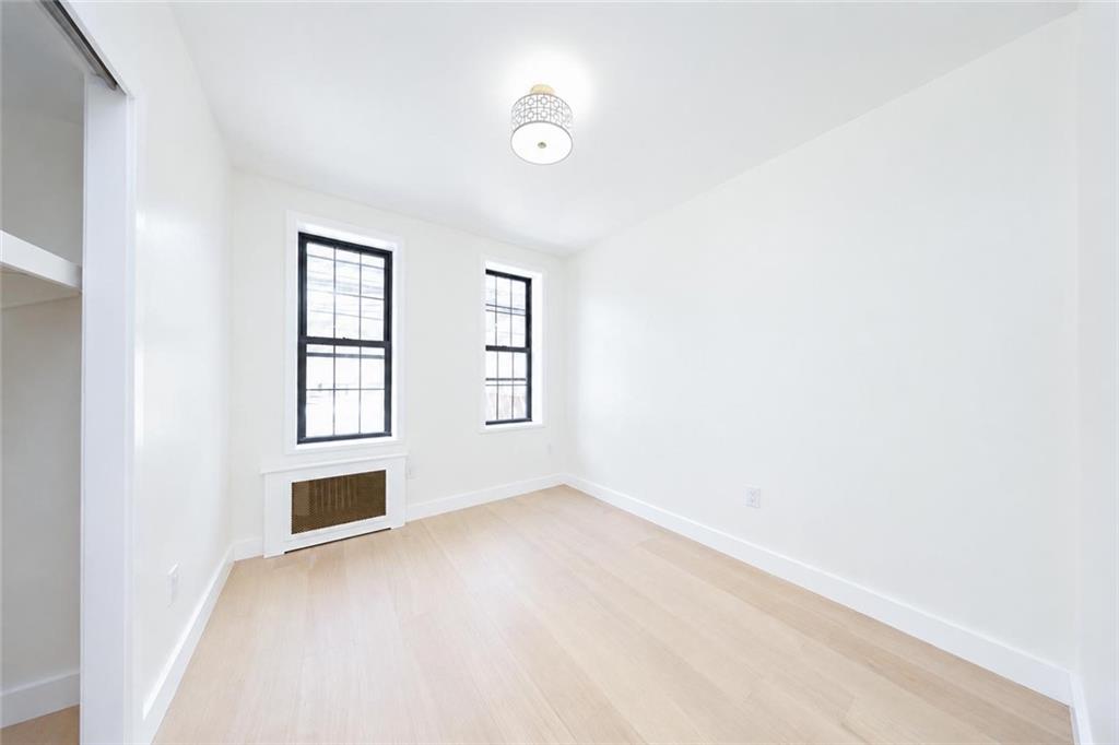 2219 60th Street Property Photo 20