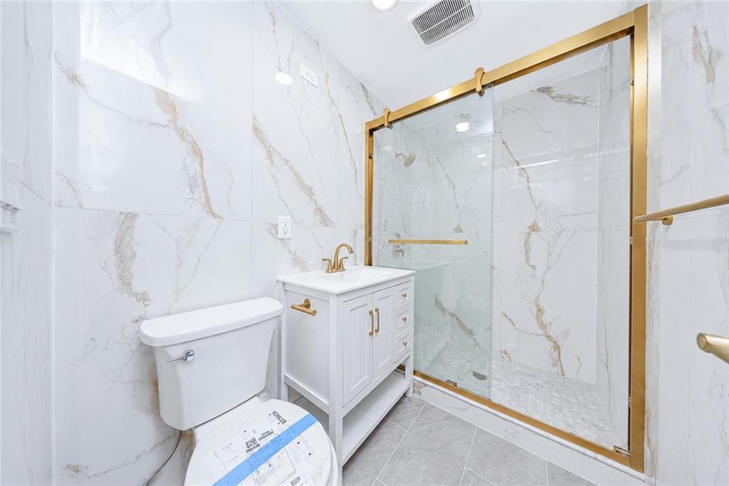 2219 60th Street Property Photo 24