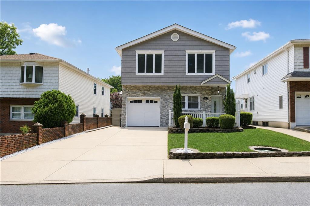 58 Grantwood Avenue Property Photo 1
