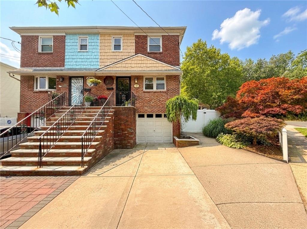 124 East Broadway Way Property Photo 2
