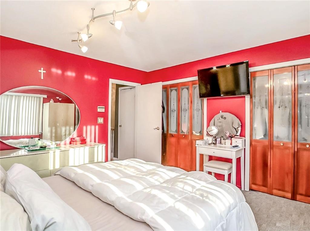 124 East Broadway Way Property Photo 14