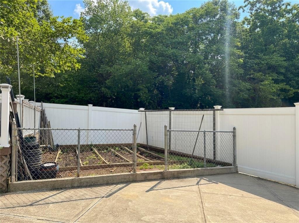 124 East Broadway Way Property Photo 24