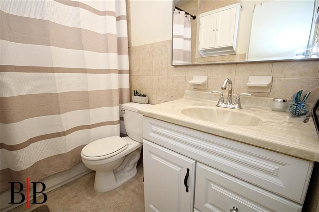 40 Bay 46th Street Property Photo 24