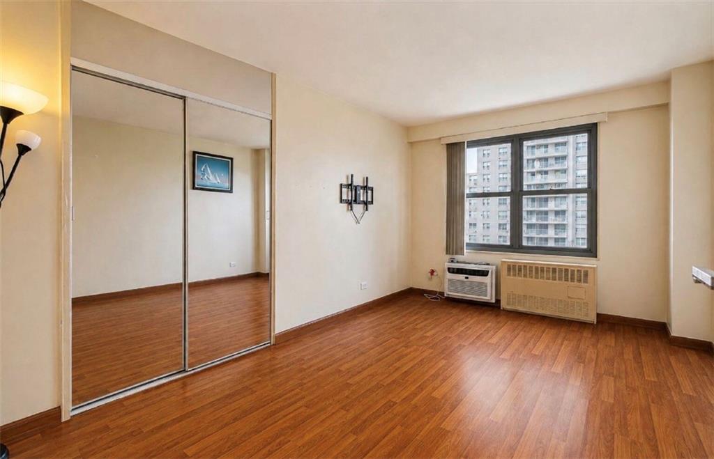 501 Surf Avenue 3n Property Photo 7