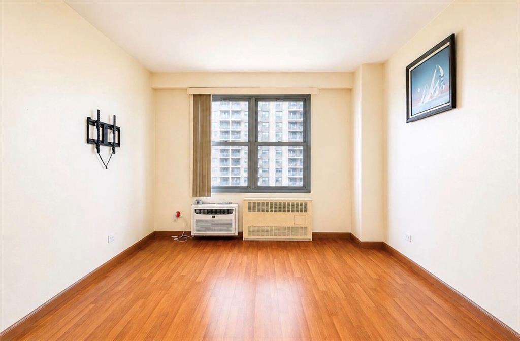 501 Surf Avenue 3n Property Photo 11