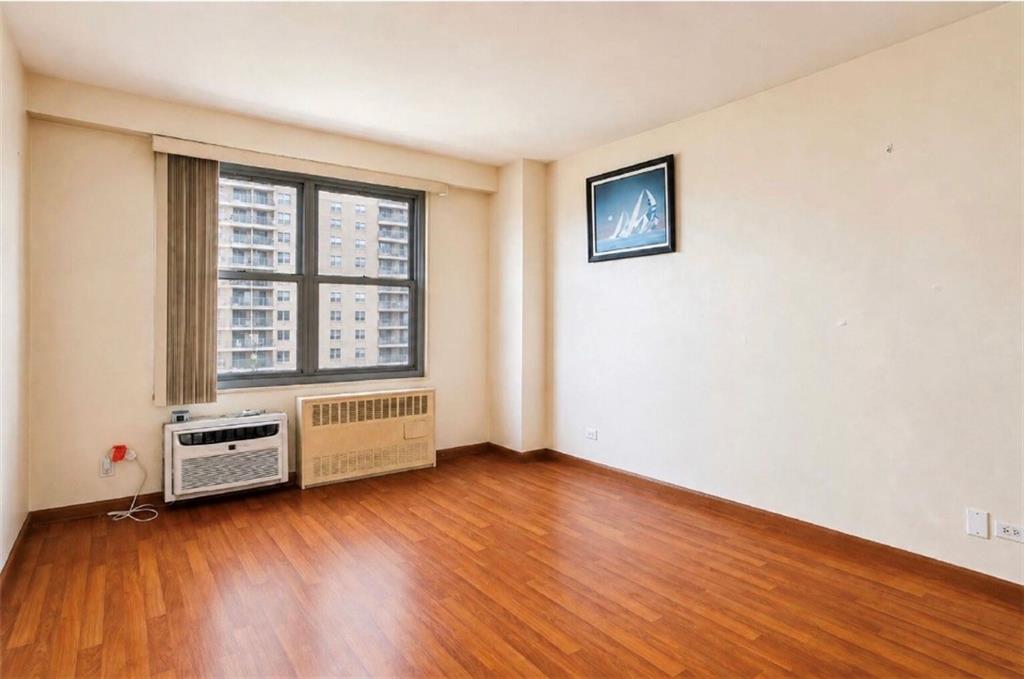 501 Surf Avenue 3n Property Photo 12