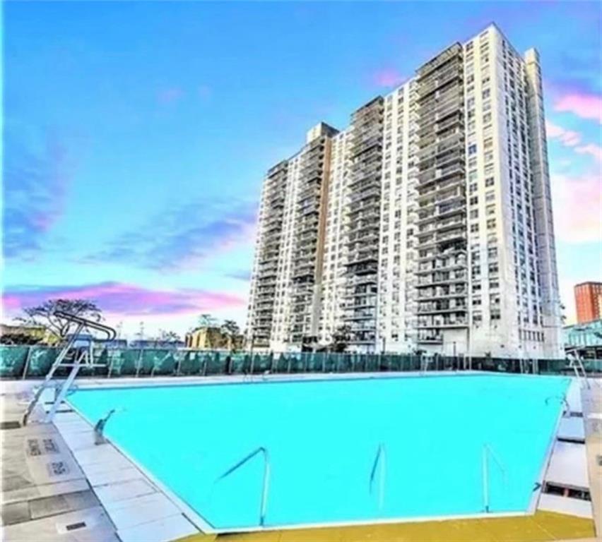 501 Surf Avenue 3n Property Photo 17
