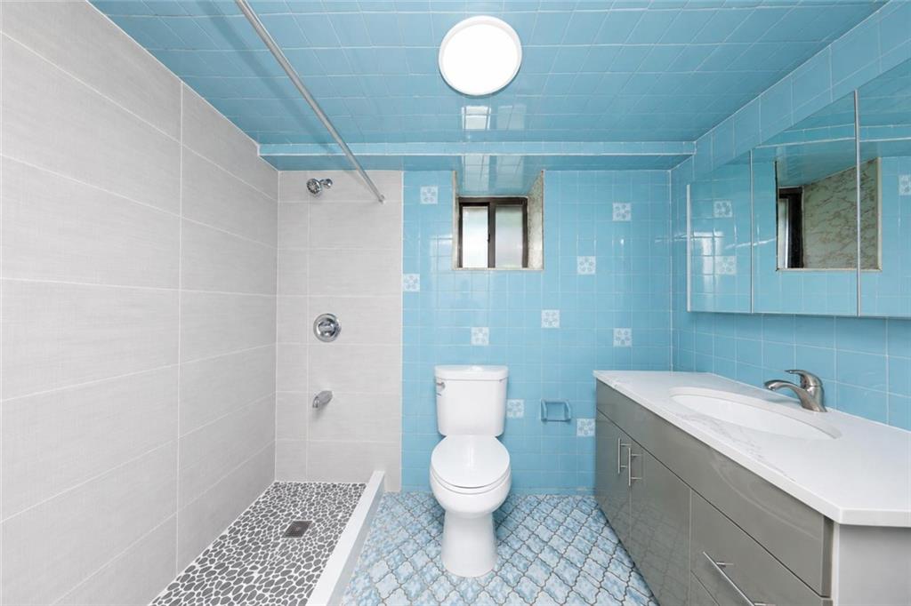 145 Bay 11th Street Property Photo 18