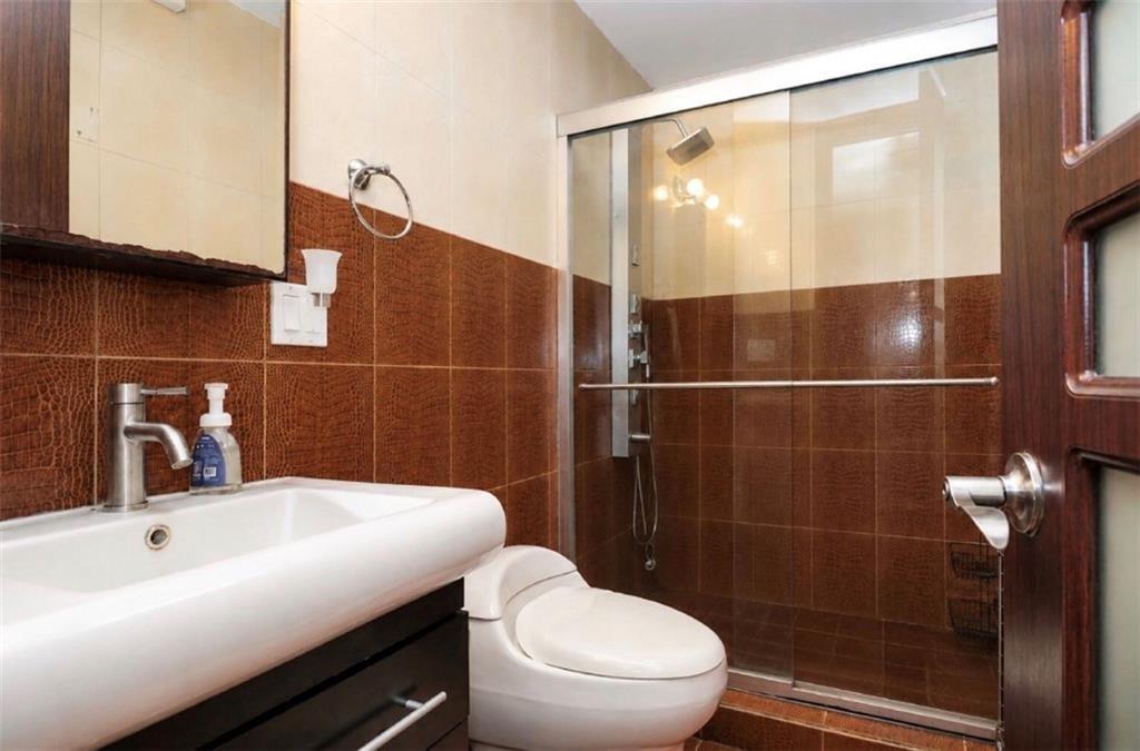 384 Neptune Avenue 502 Property Photo 4