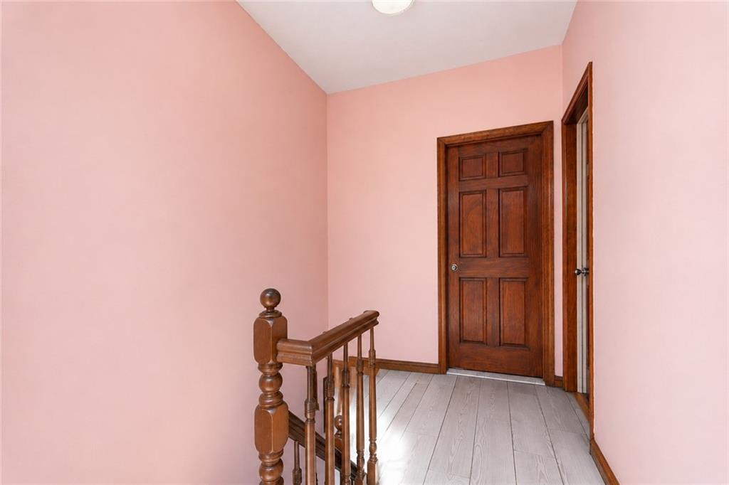 82 Kermit Place Property Photo 14