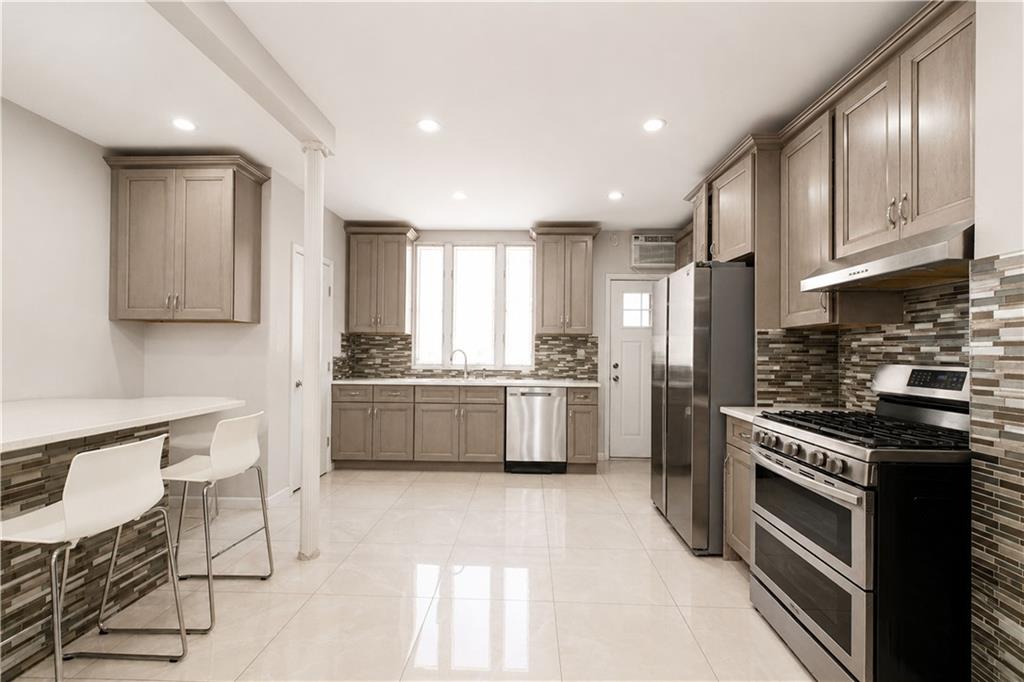 821 Avenue M Property Photo 12