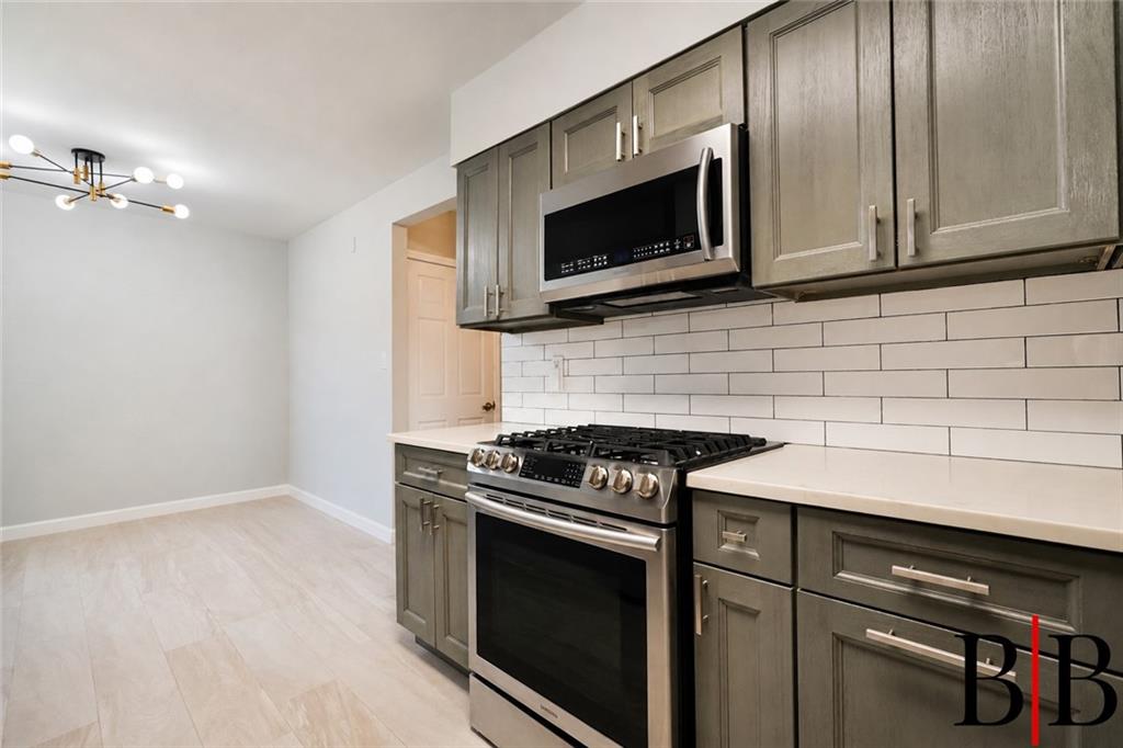 2060 East 63rd Street Property Photo 5
