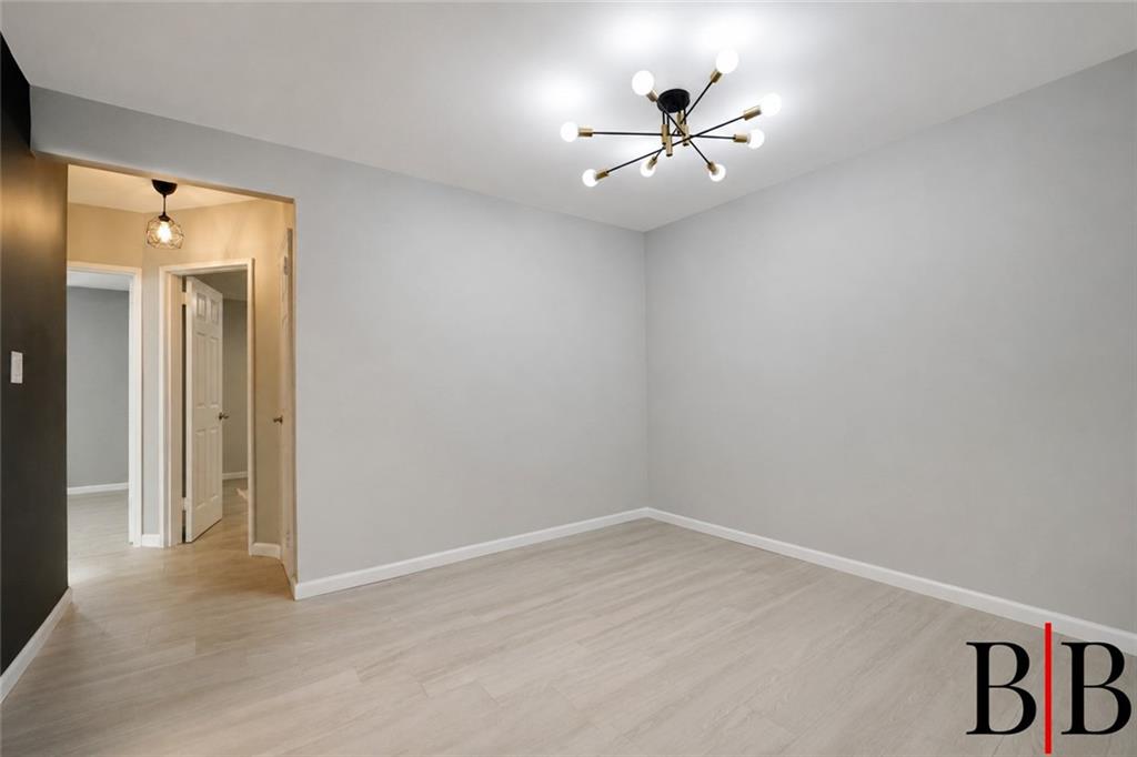 2060 East 63rd Street Property Photo 8
