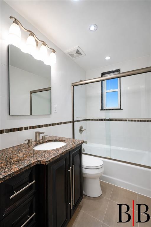 2060 East 63rd Street Property Photo 13