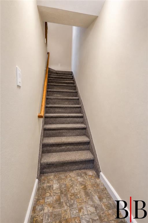 2060 East 63rd Street Property Photo 17