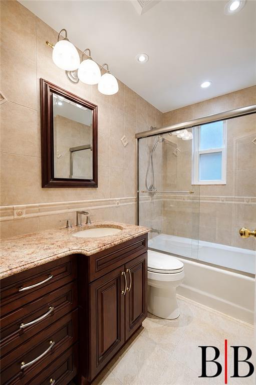 2060 East 63rd Street Property Photo 23
