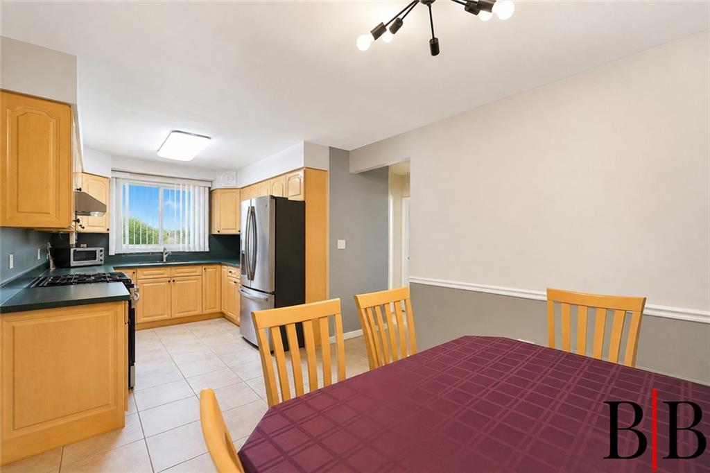 2060 East 63rd Street Property Photo 28