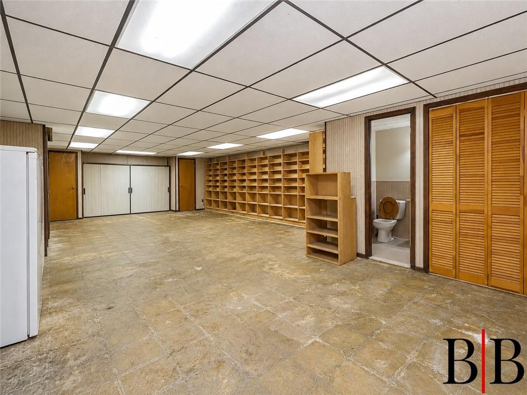 2060 East 63rd Street Property Photo 35