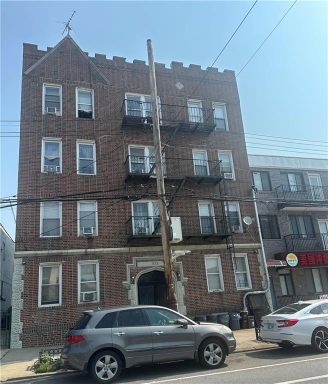 923 64th Street Property Photo 1