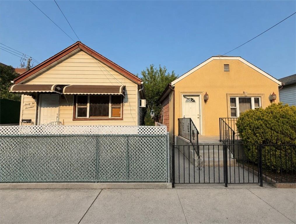 2217 East 14th Street Property Photo 1