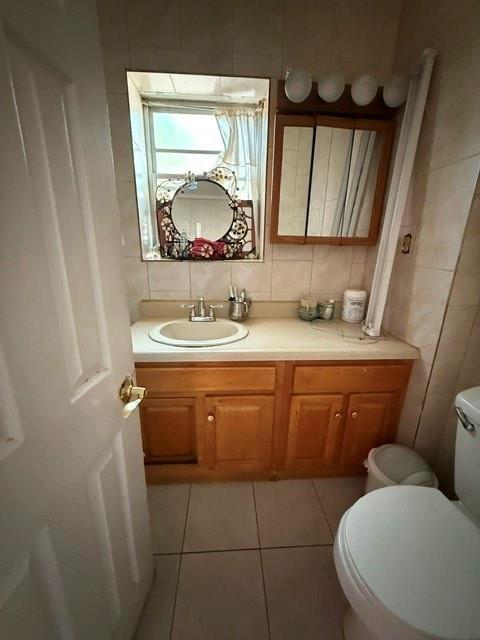 2221 East 14th Street Property Photo 10