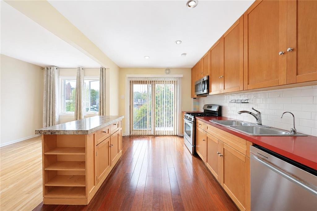 2678 Haring Street Property Photo 8