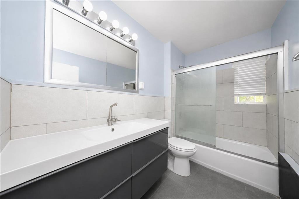2678 Haring Street Property Photo 13