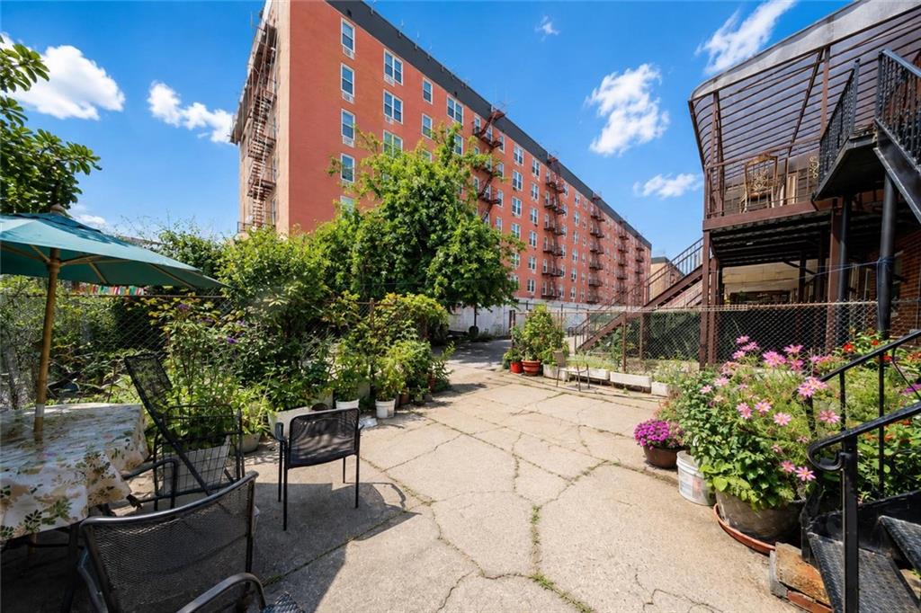 2678 Haring Street Property Photo 22