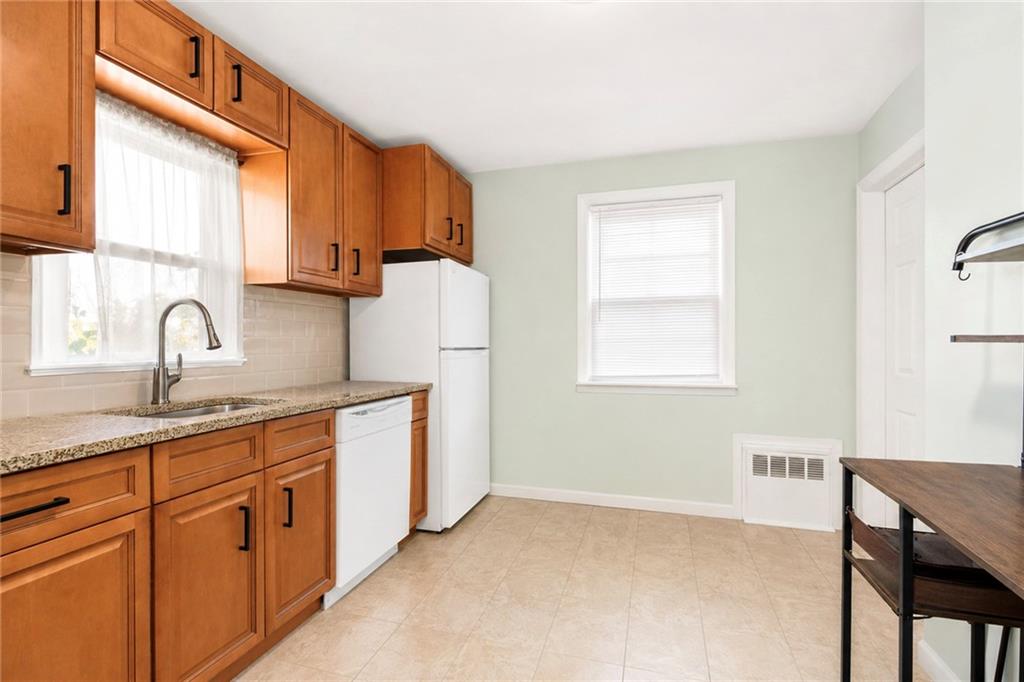 1429 70th Street Property Photo 7