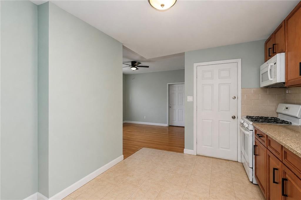 1429 70th Street Property Photo 8