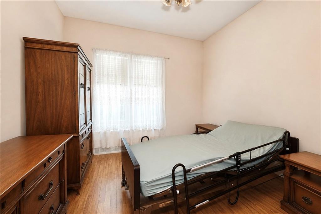 1429 70th Street Property Photo 14