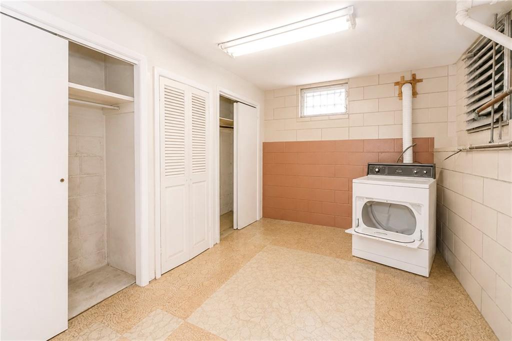 1429 70th Street Property Photo 37
