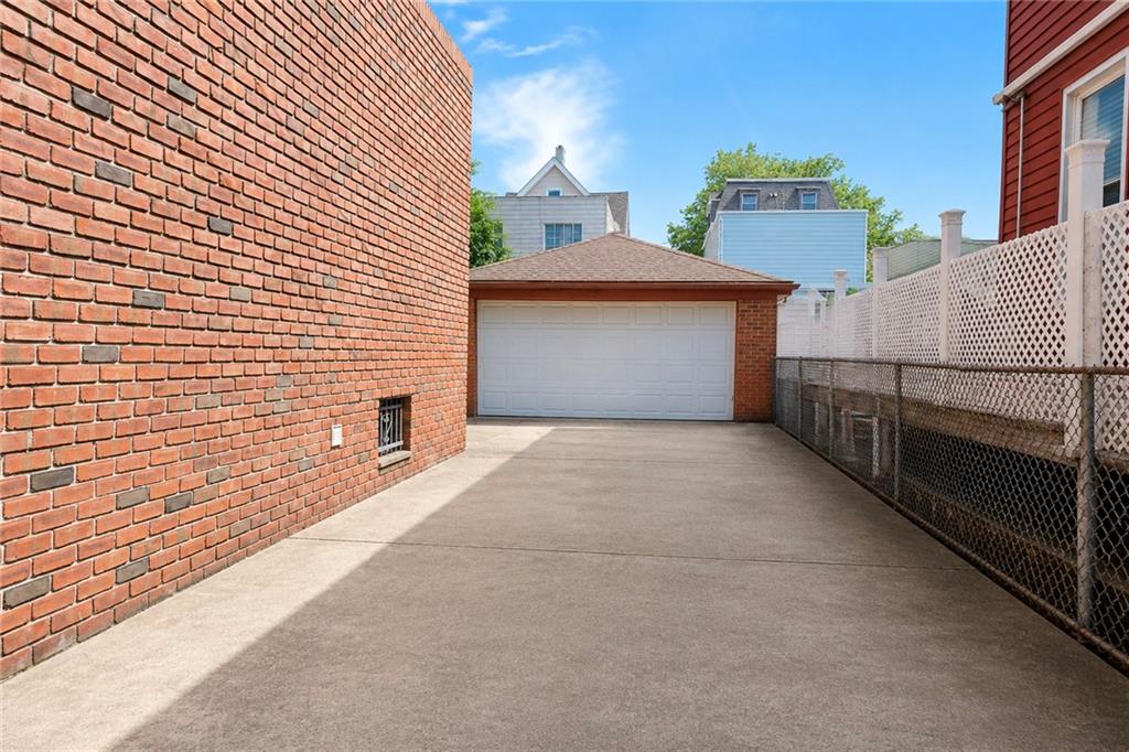 1429 70th Street Property Photo 39