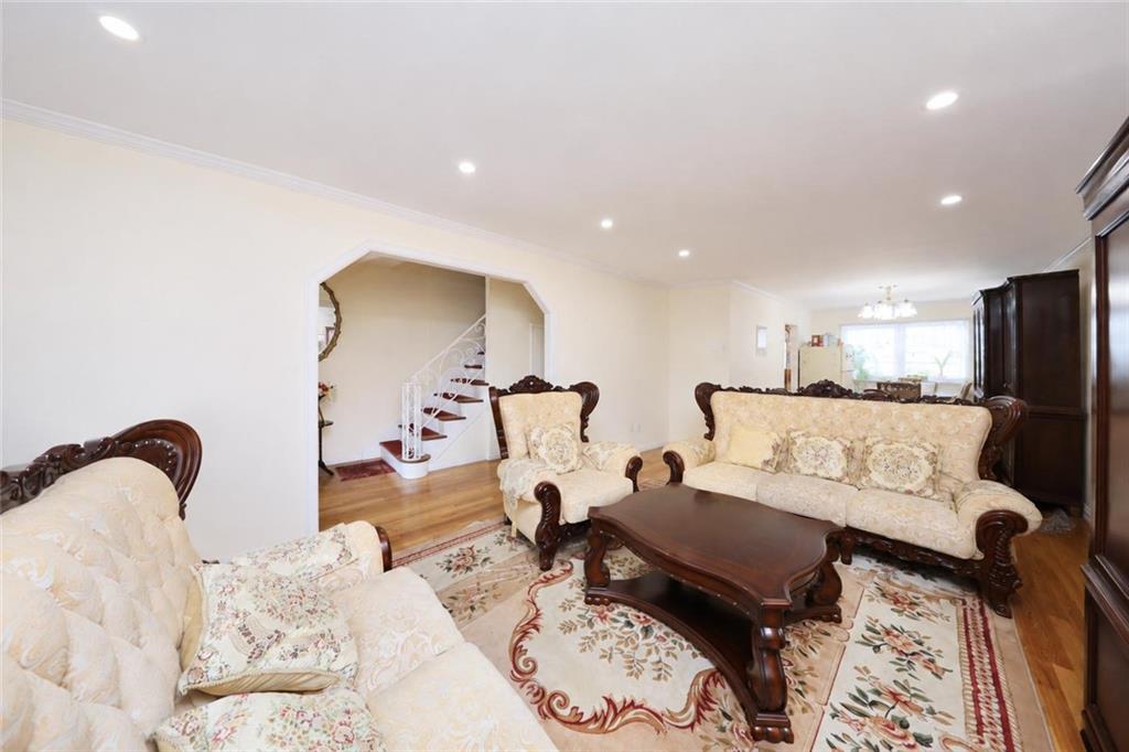 1049 East 56th Street Property Photo 6
