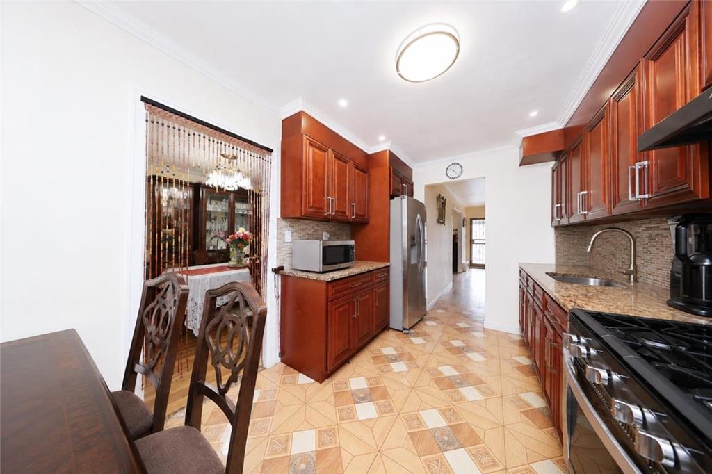 1049 East 56th Street Property Photo 8