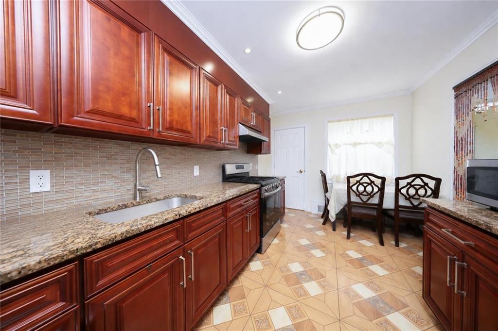 1049 East 56th Street Property Photo 9