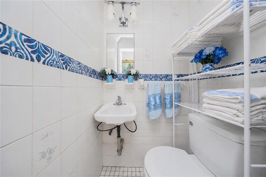 1049 East 56th Street Property Photo 12