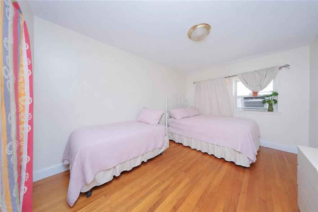 1049 East 56th Street Property Photo 16