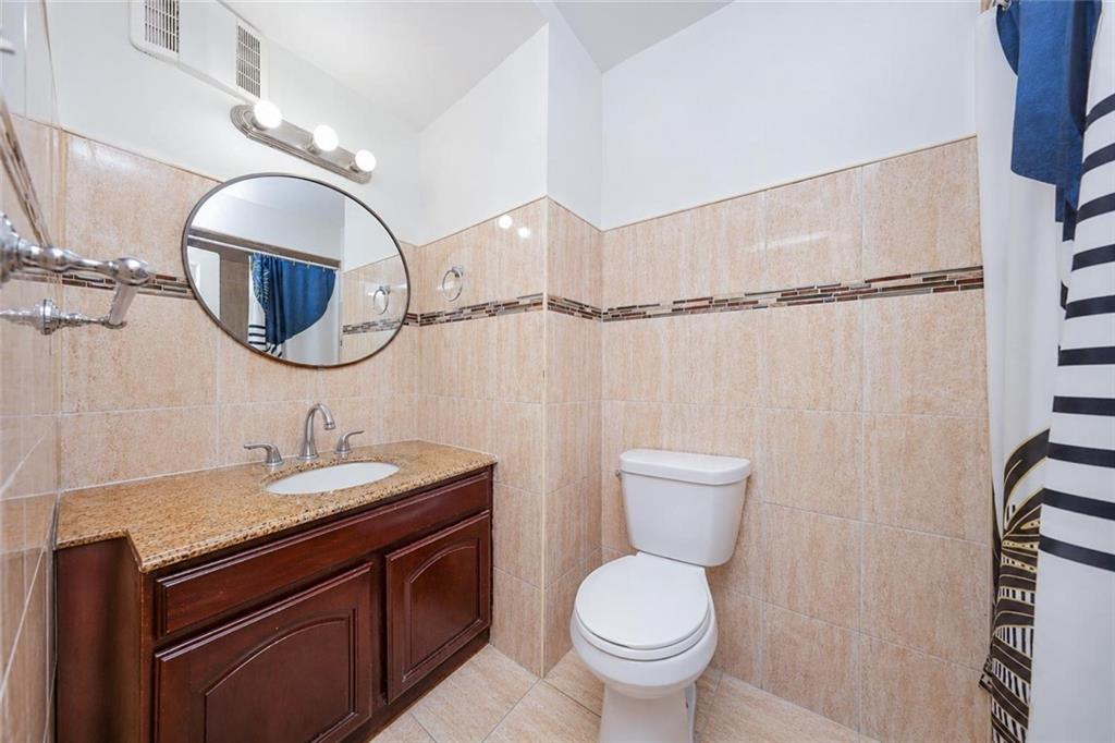 1049 East 56th Street Property Photo 18
